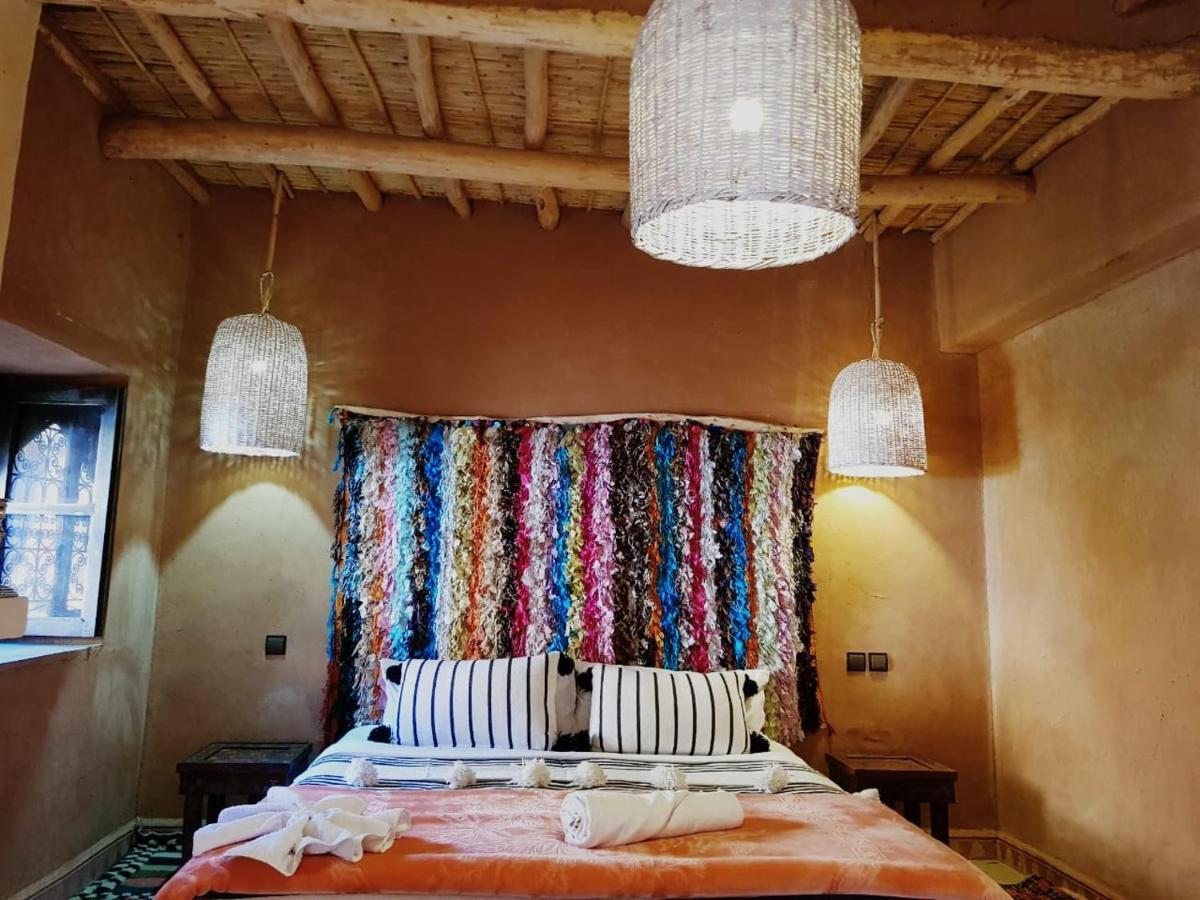 Dar Isselday Bed & Breakfast Tisseldei Bagian luar foto