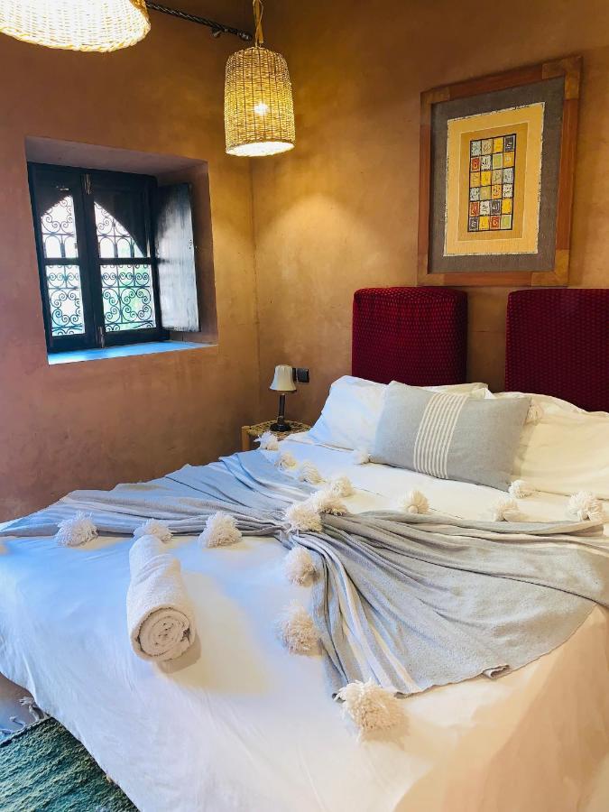 Dar Isselday Bed & Breakfast Tisseldei Bagian luar foto